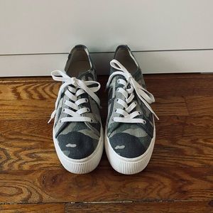 Steve Madden Platform Sneakers